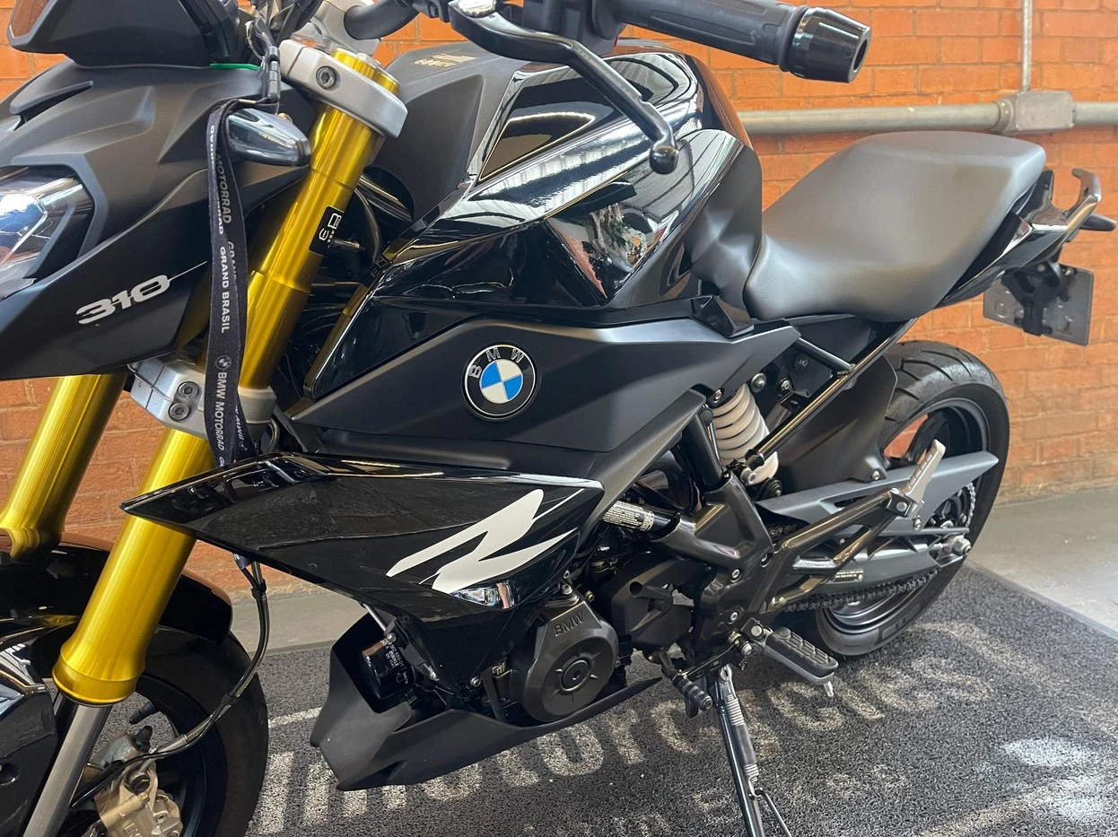 BMW G 310 R