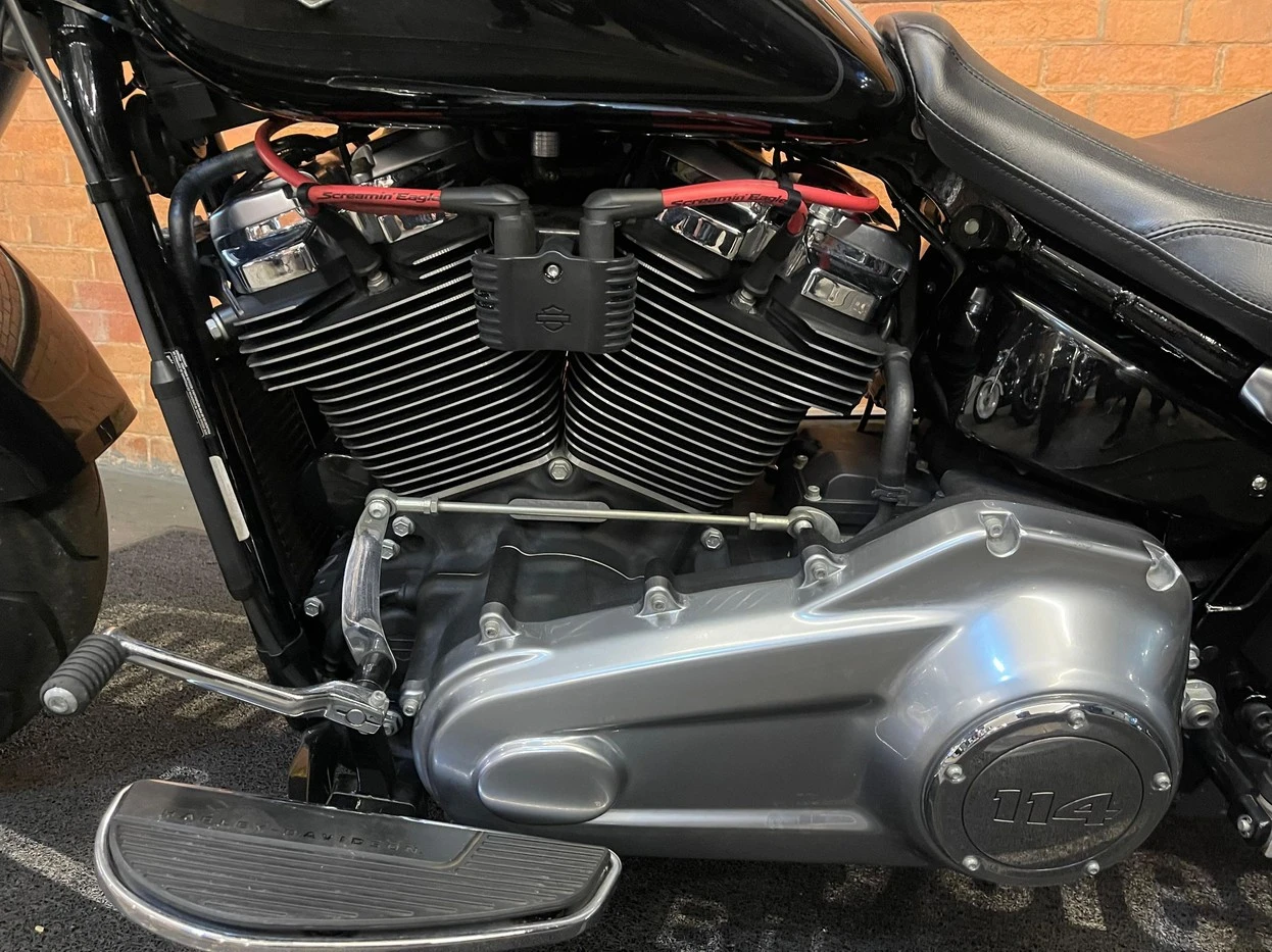 HARLEY-DAVIDSON SOFTAIL FAT BOY 114