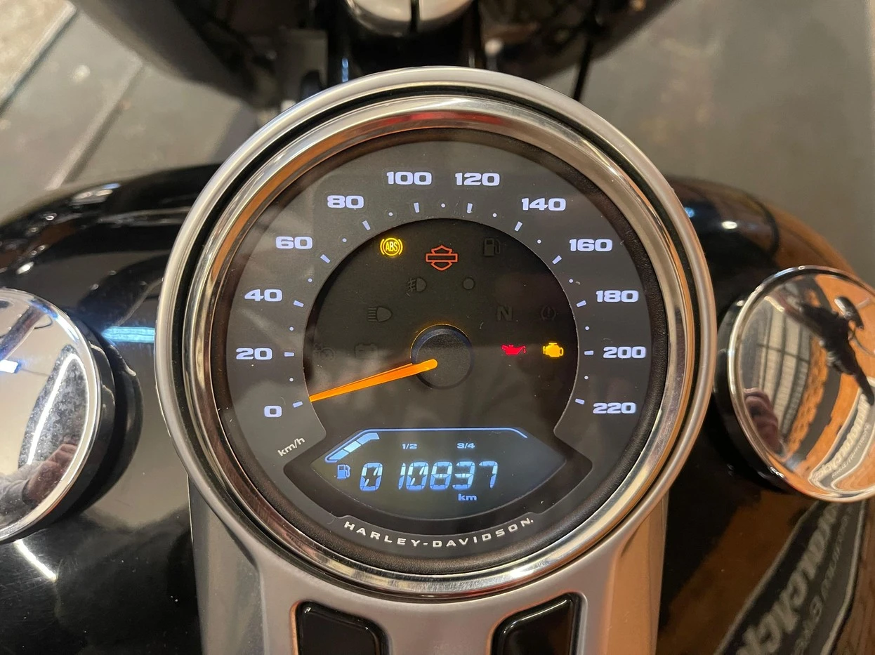 HARLEY-DAVIDSON SOFTAIL FAT BOY 114