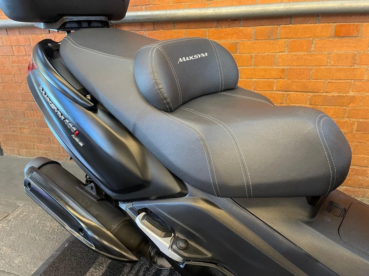 DAFRA MAXSYM 400i
