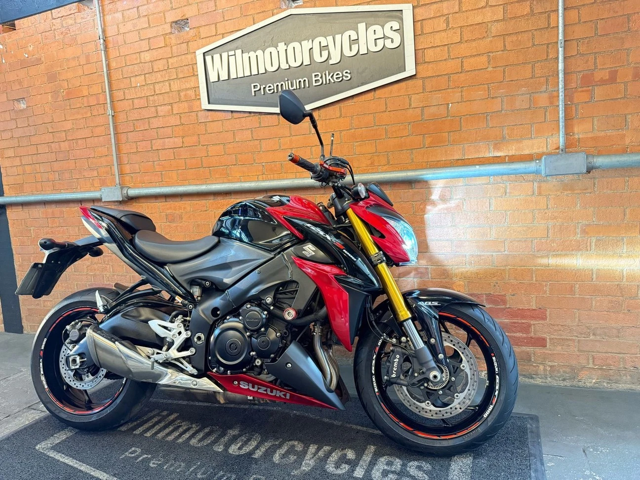 SUZUKI GSX S1000 ABS