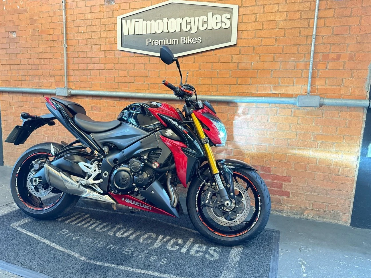 SUZUKI GSX S1000 ABS