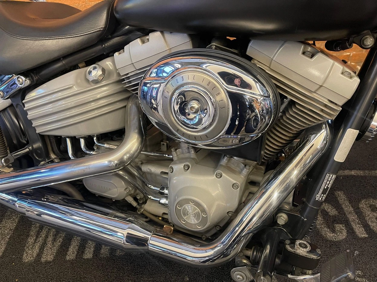 HARLEY-DAVIDSON SOFTAIL ROCKER