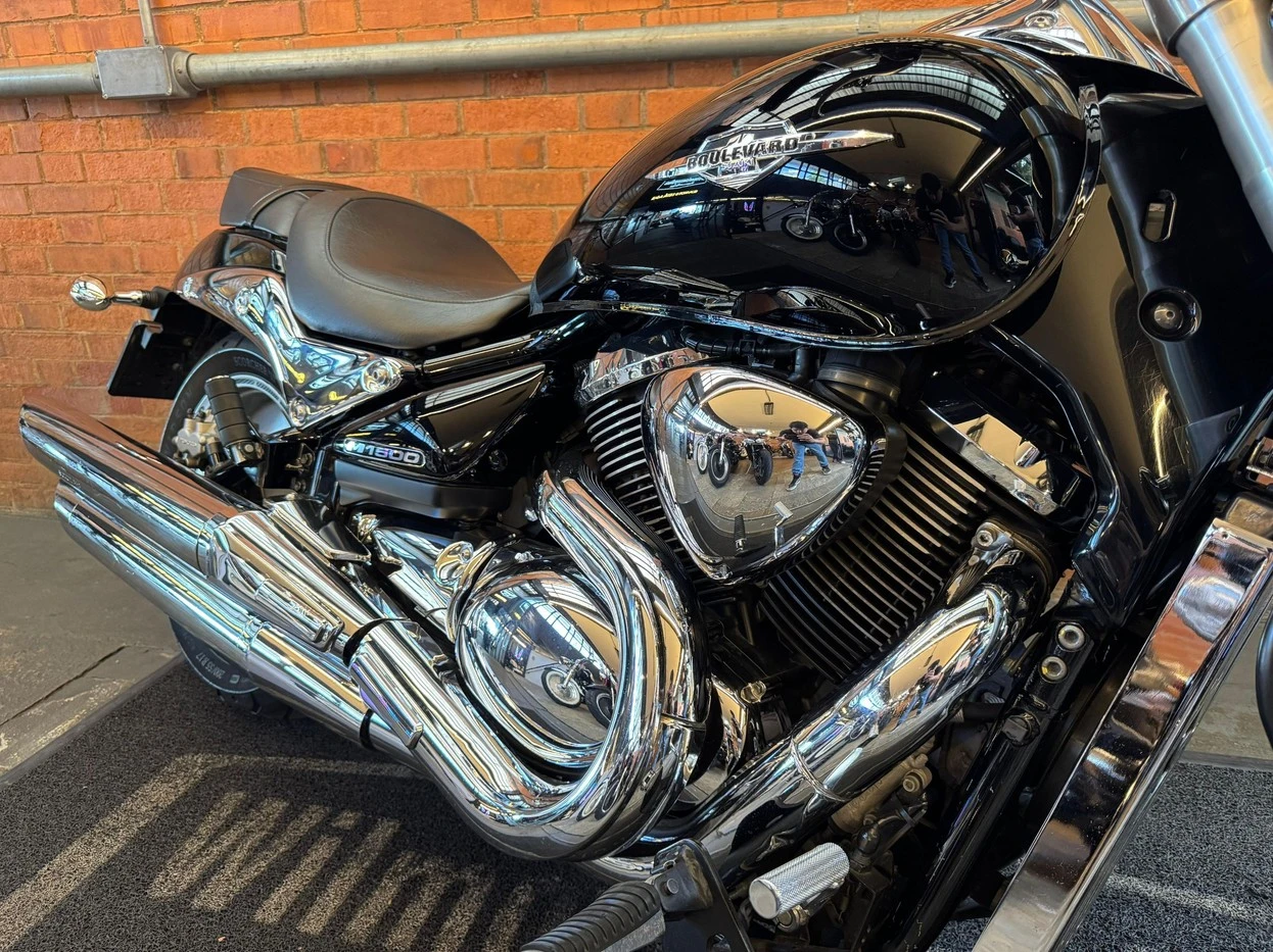 SUZUKI BOULEVARD M1500R