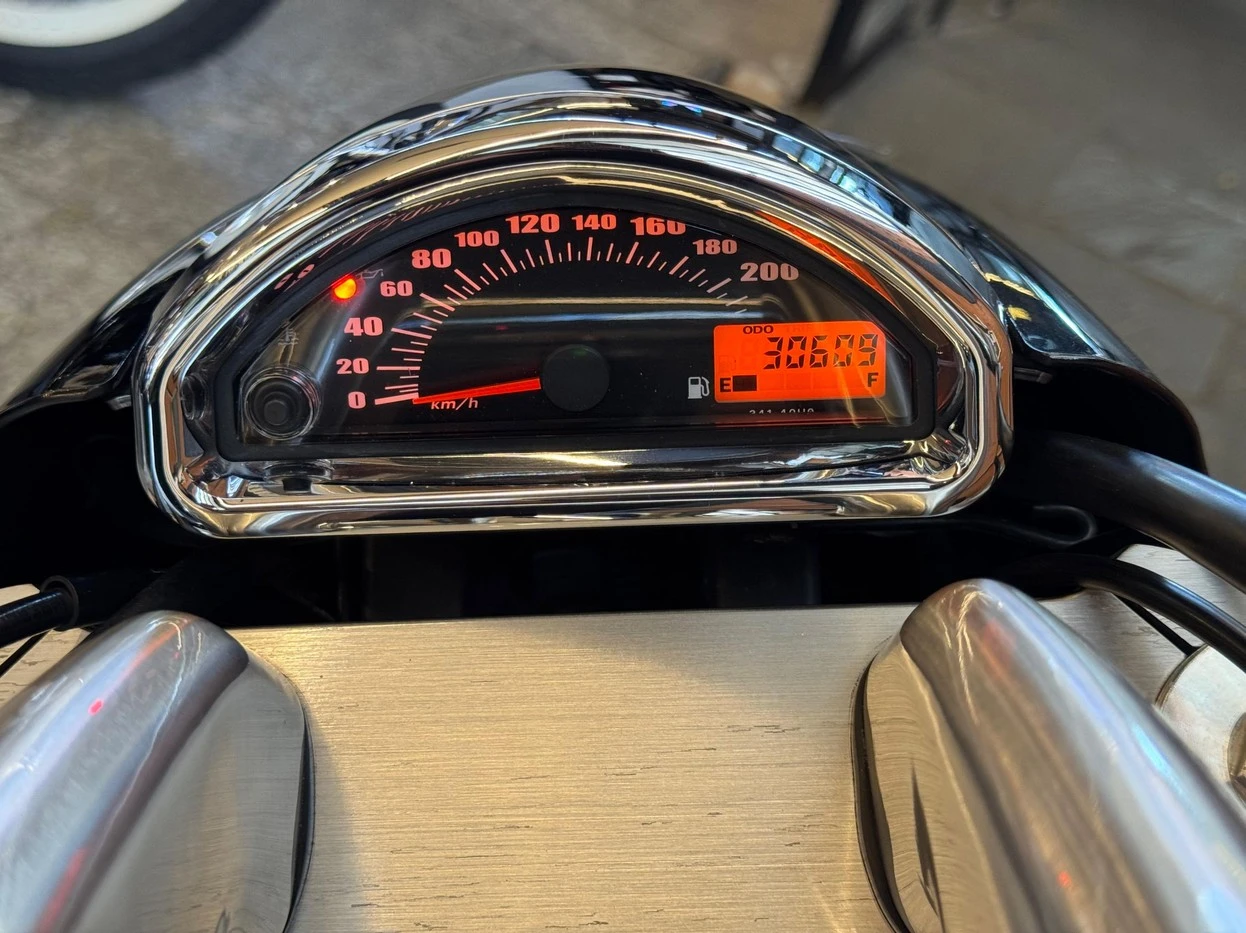 SUZUKI BOULEVARD M1500R