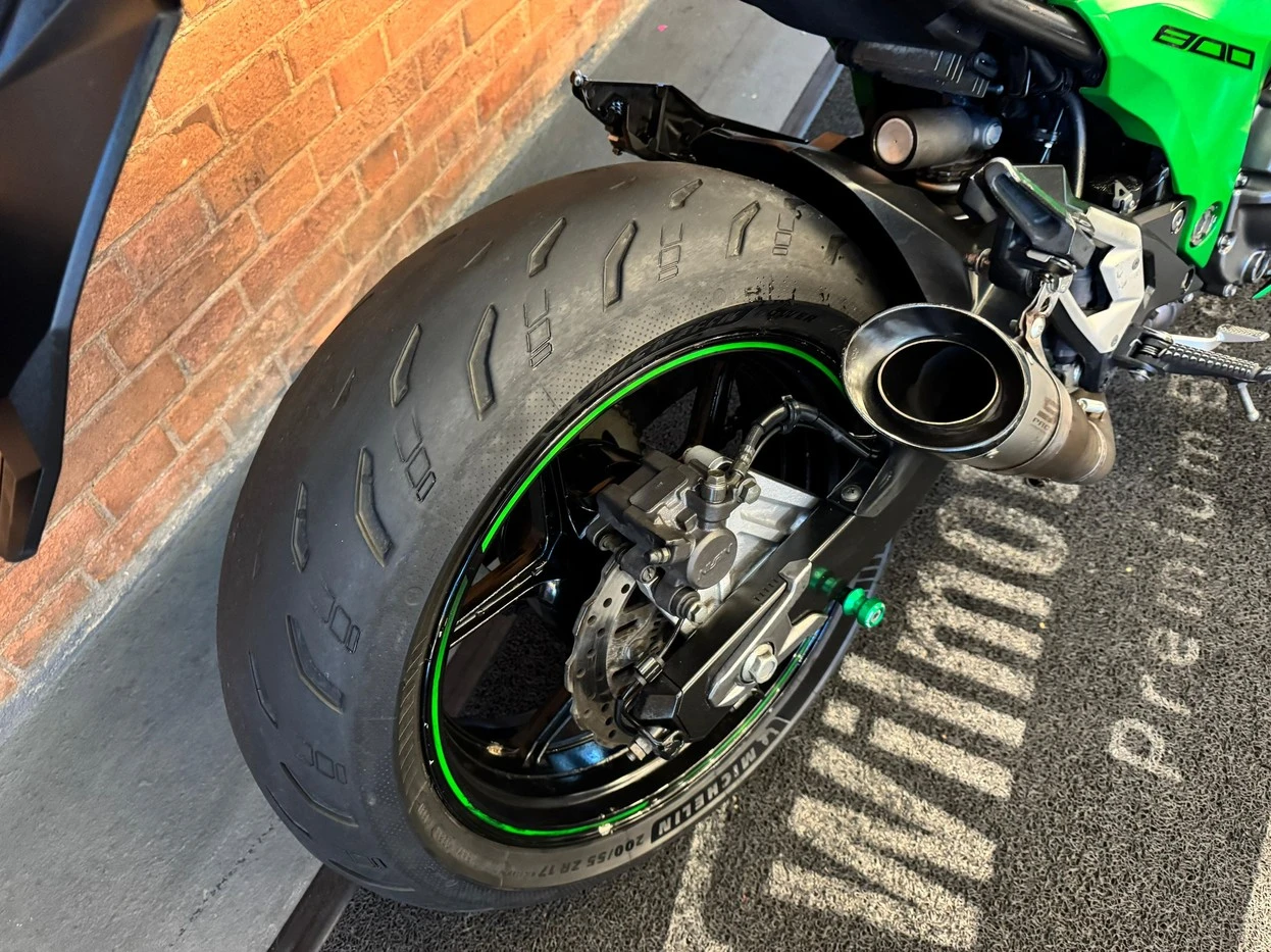KAWASAKI Z800 ABS