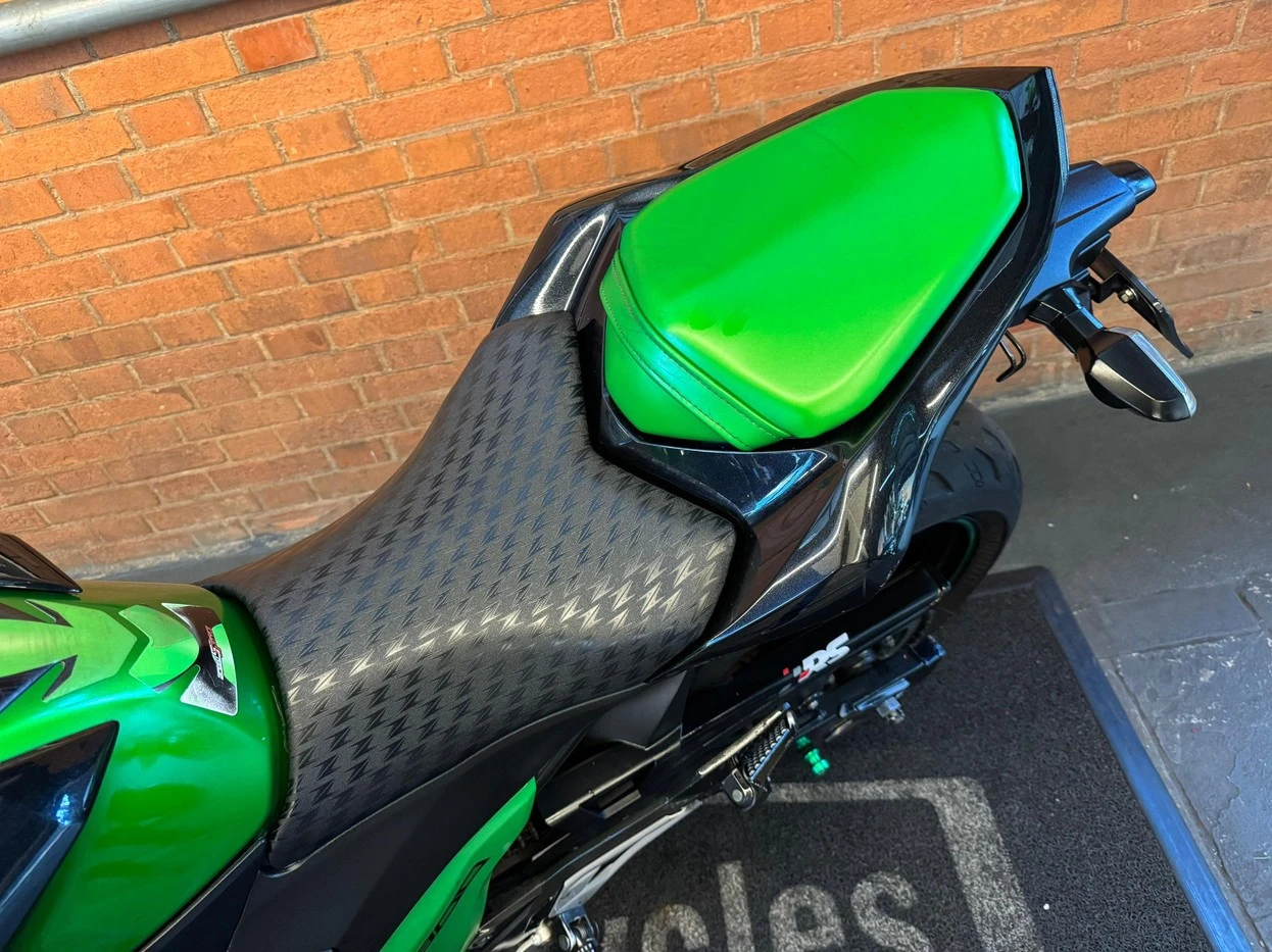 KAWASAKI Z800 ABS