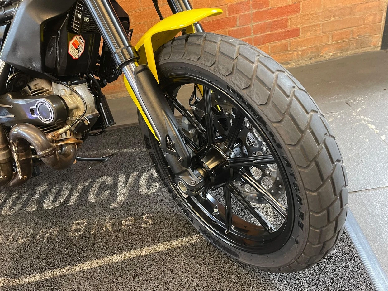 DUCATI SCRAMBLER ICON