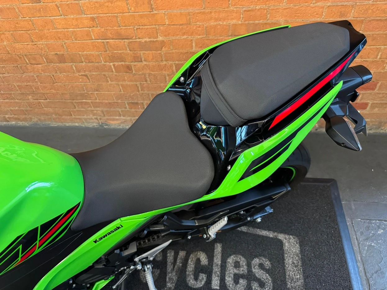 KAWASAKI NINJA 400
