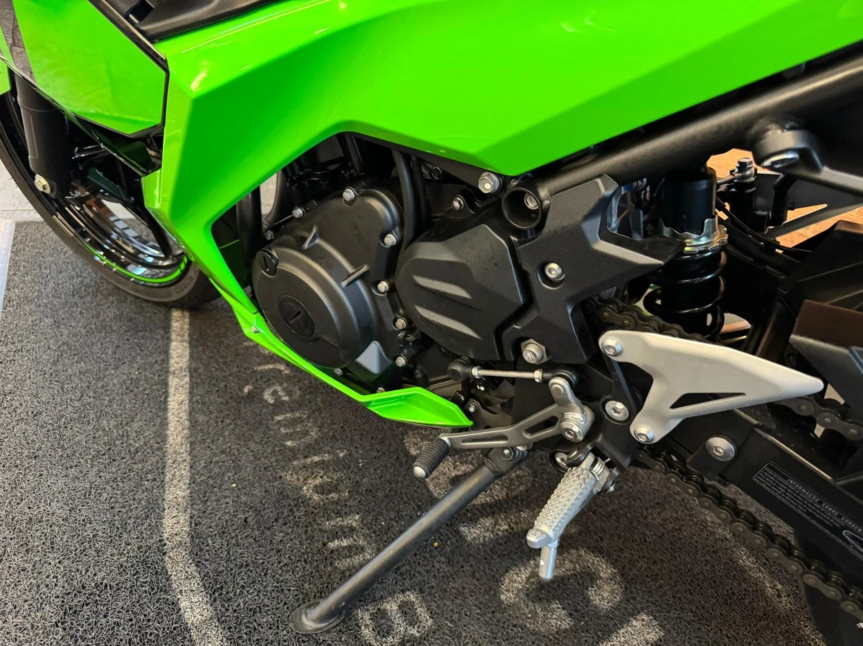 KAWASAKI NINJA 400