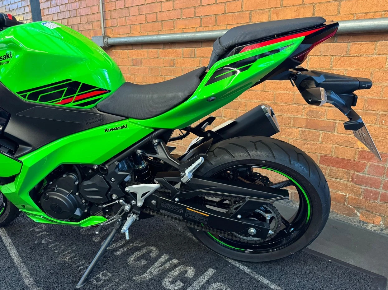 KAWASAKI NINJA 400