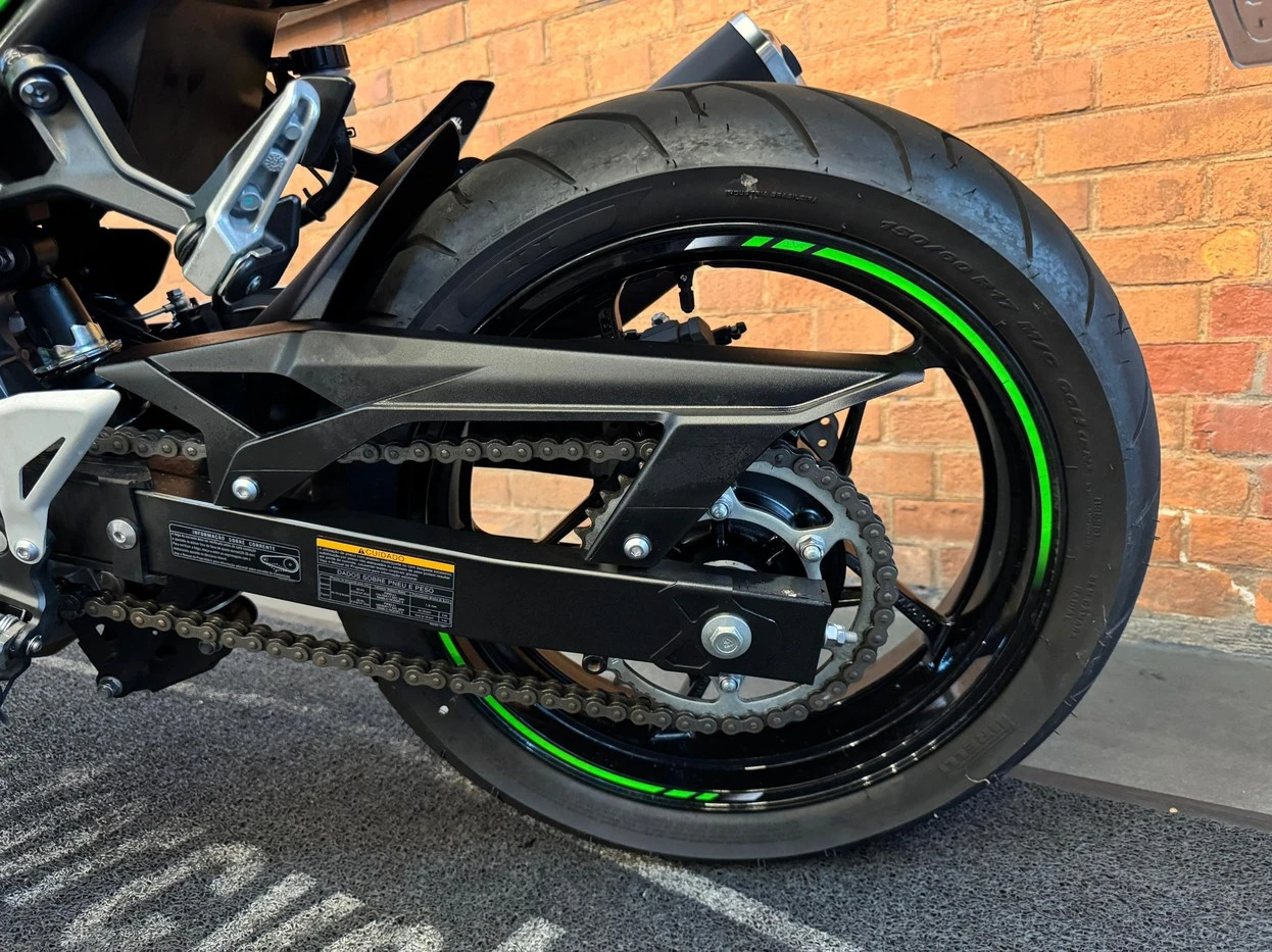 KAWASAKI NINJA 400