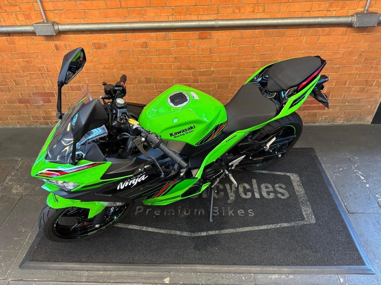 KAWASAKI NINJA 400