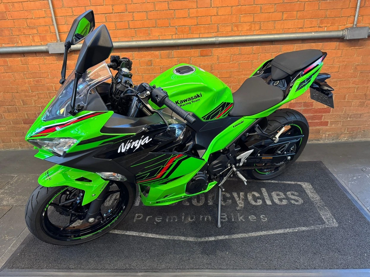 KAWASAKI NINJA 400
