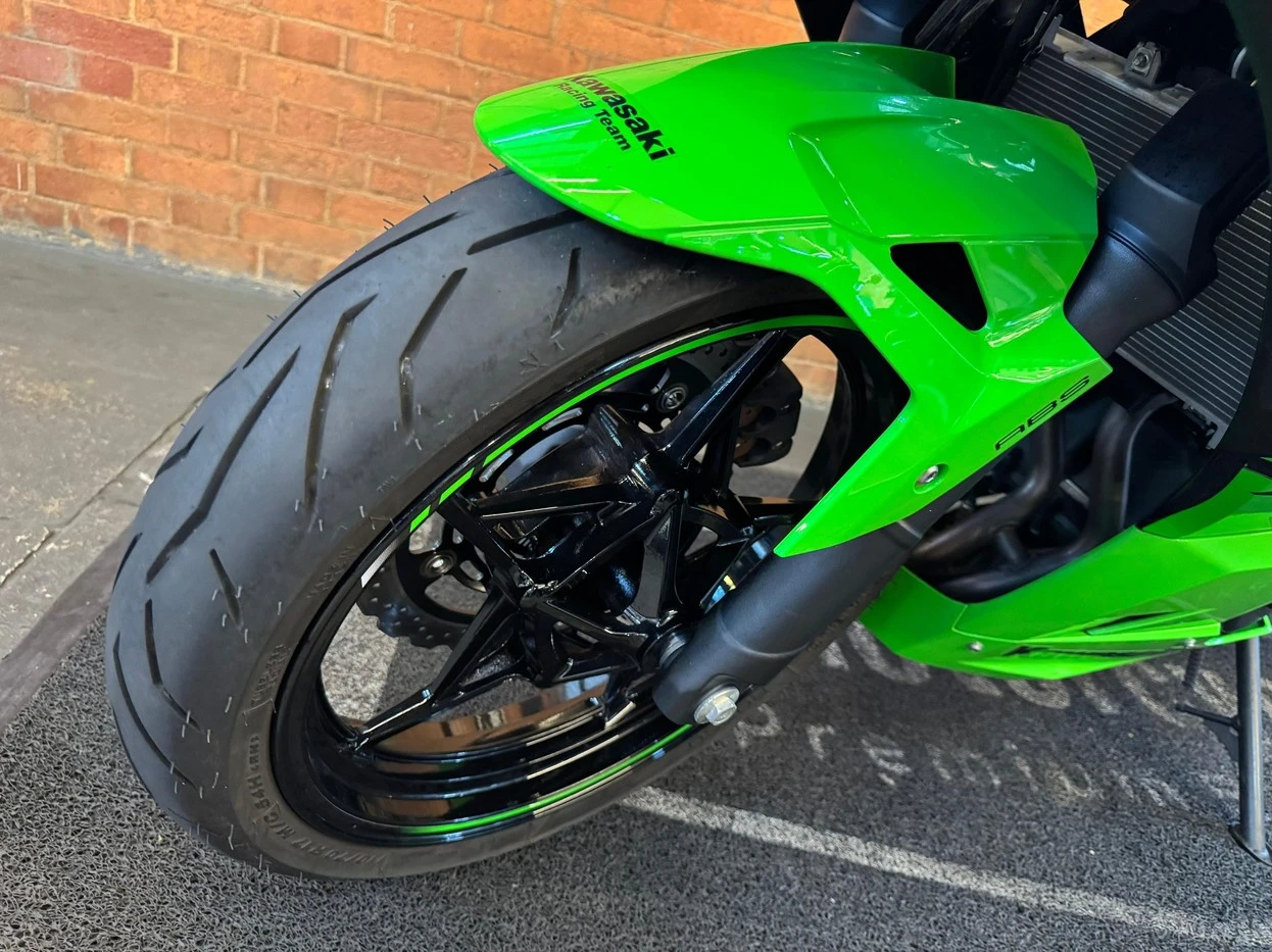 KAWASAKI NINJA 400
