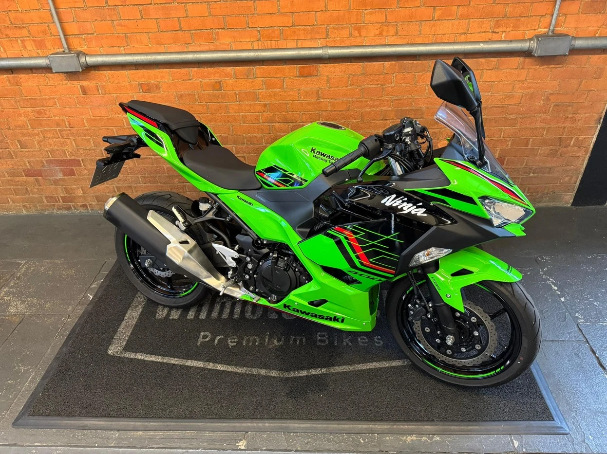 KAWASAKI NINJA 400