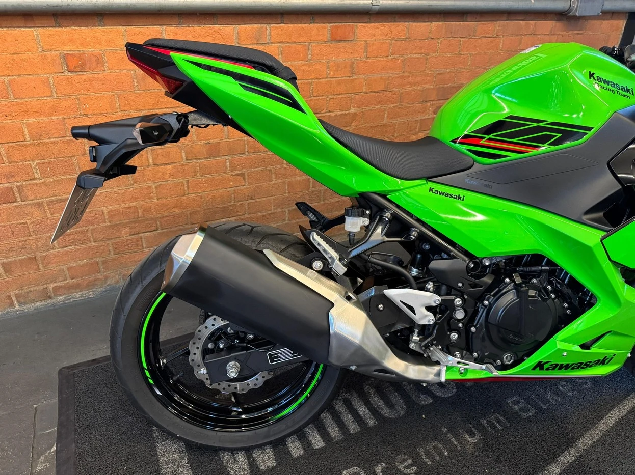 KAWASAKI NINJA 400