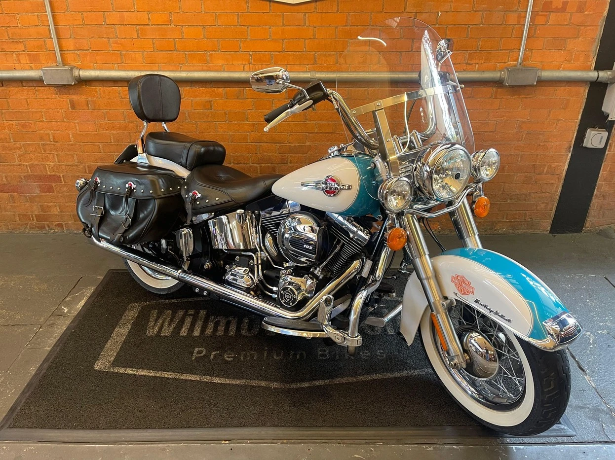 HARLEY-DAVIDSON HERITAGE SOFTAIL CLASSIC