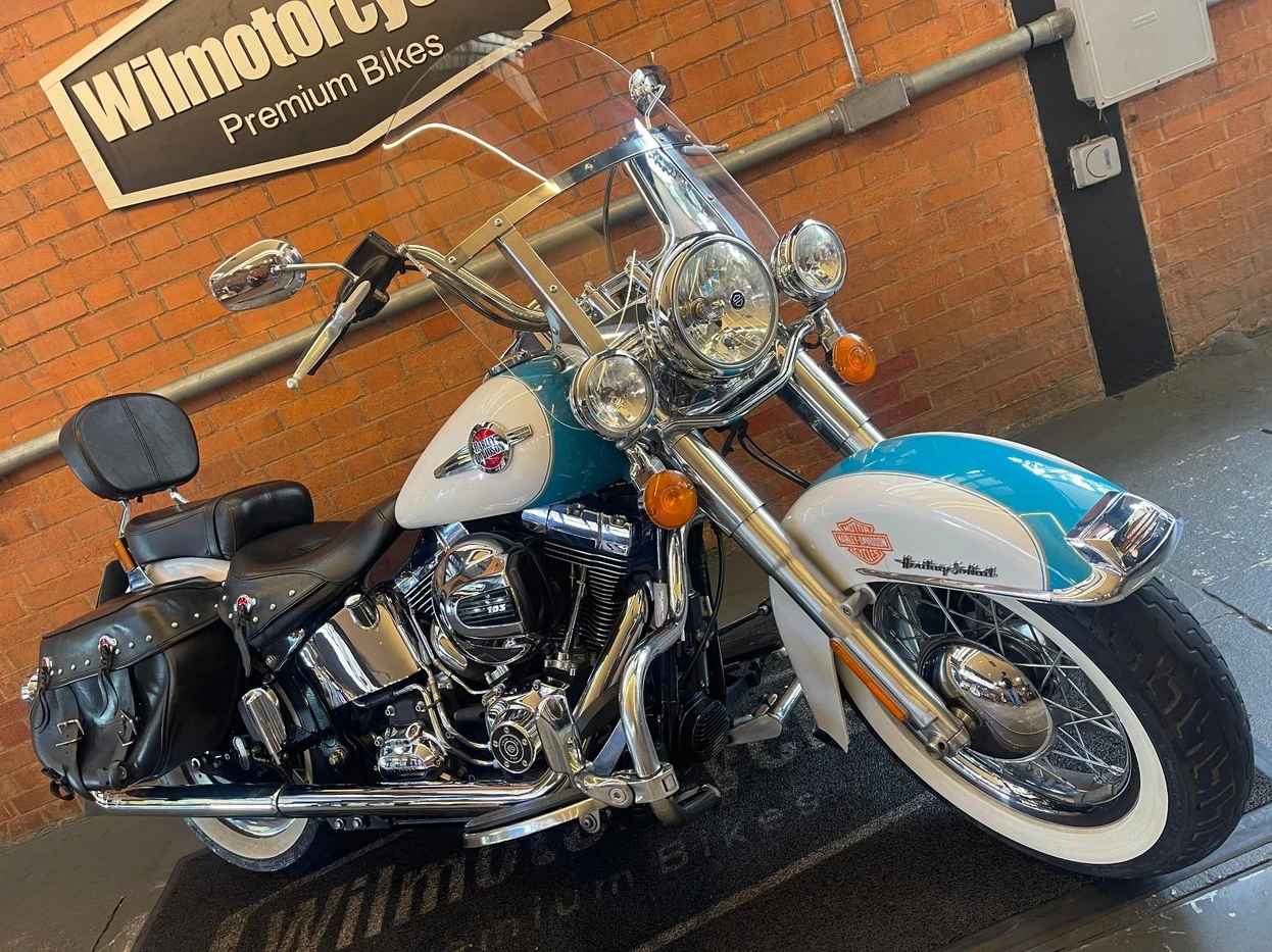 HARLEY-DAVIDSON HERITAGE SOFTAIL CLASSIC