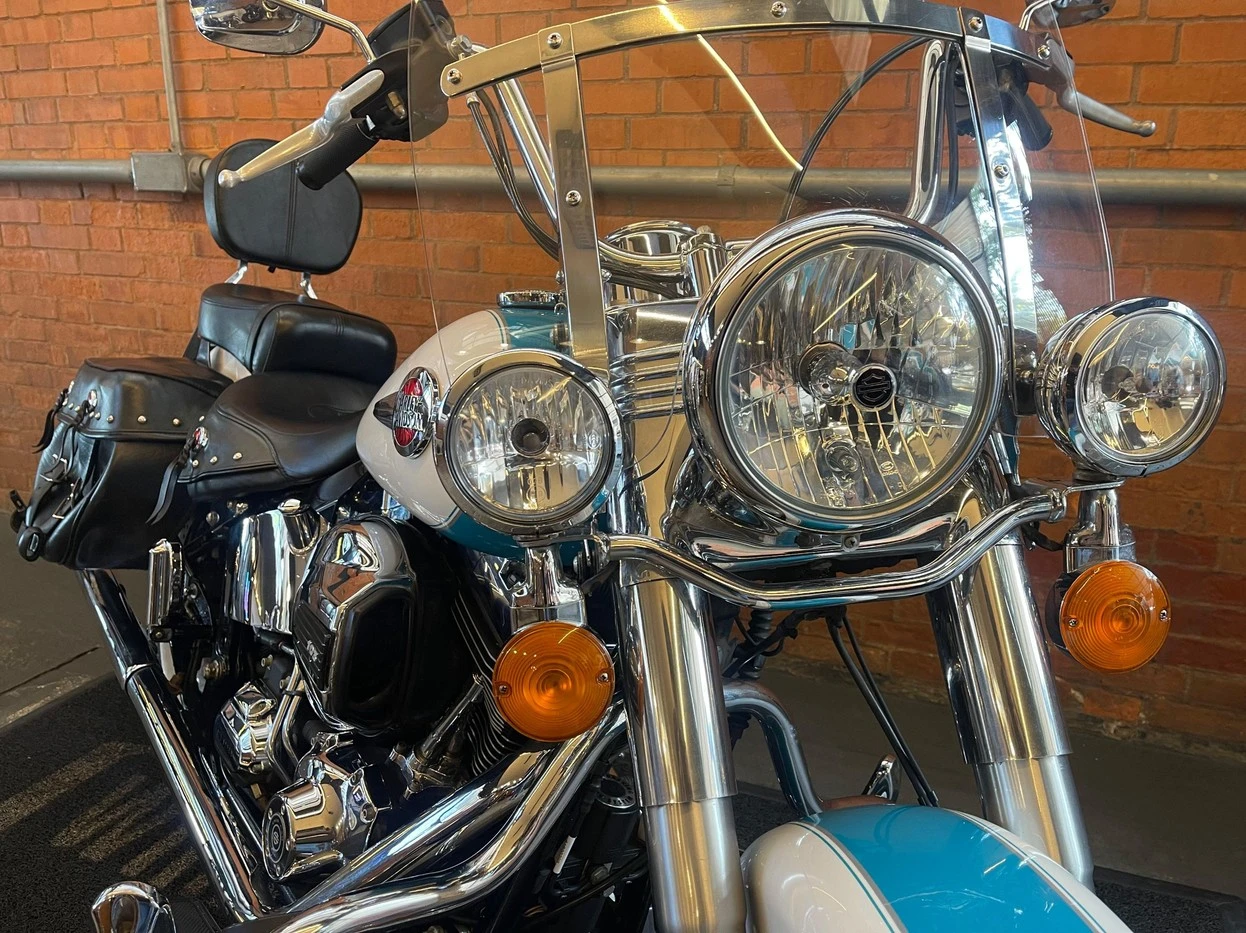 HARLEY-DAVIDSON HERITAGE SOFTAIL CLASSIC