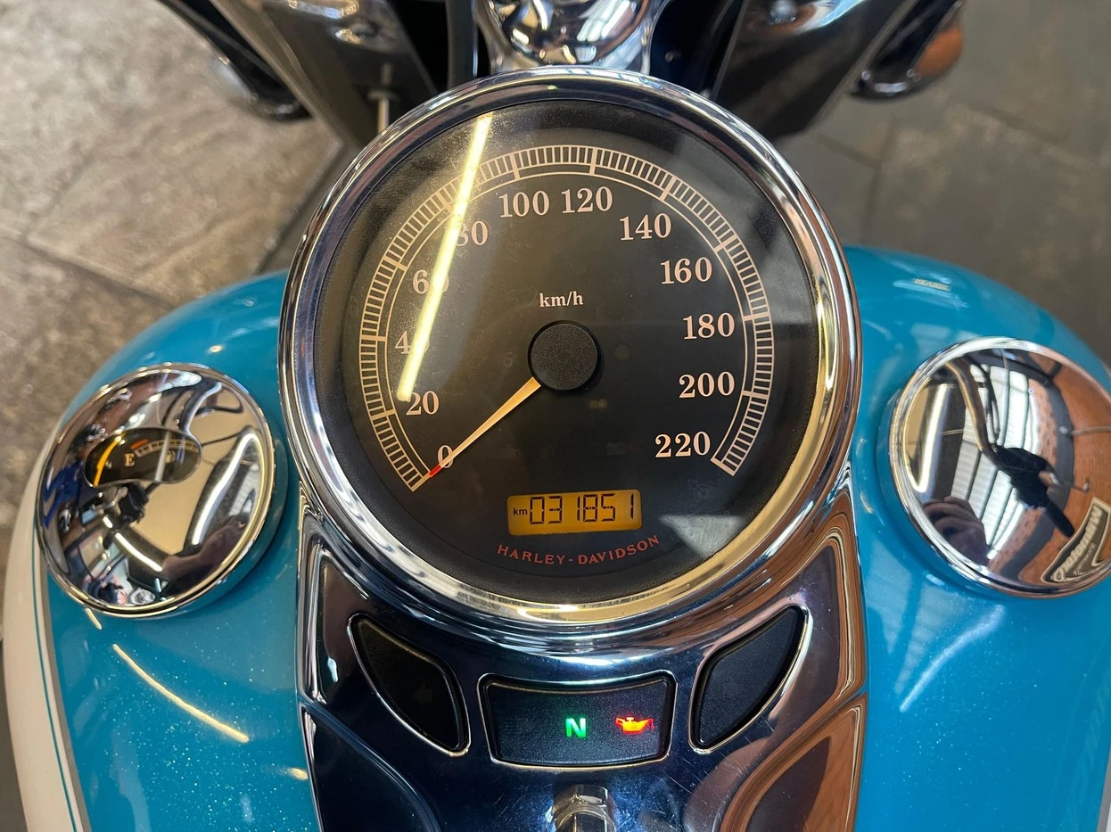 HARLEY-DAVIDSON HERITAGE SOFTAIL CLASSIC