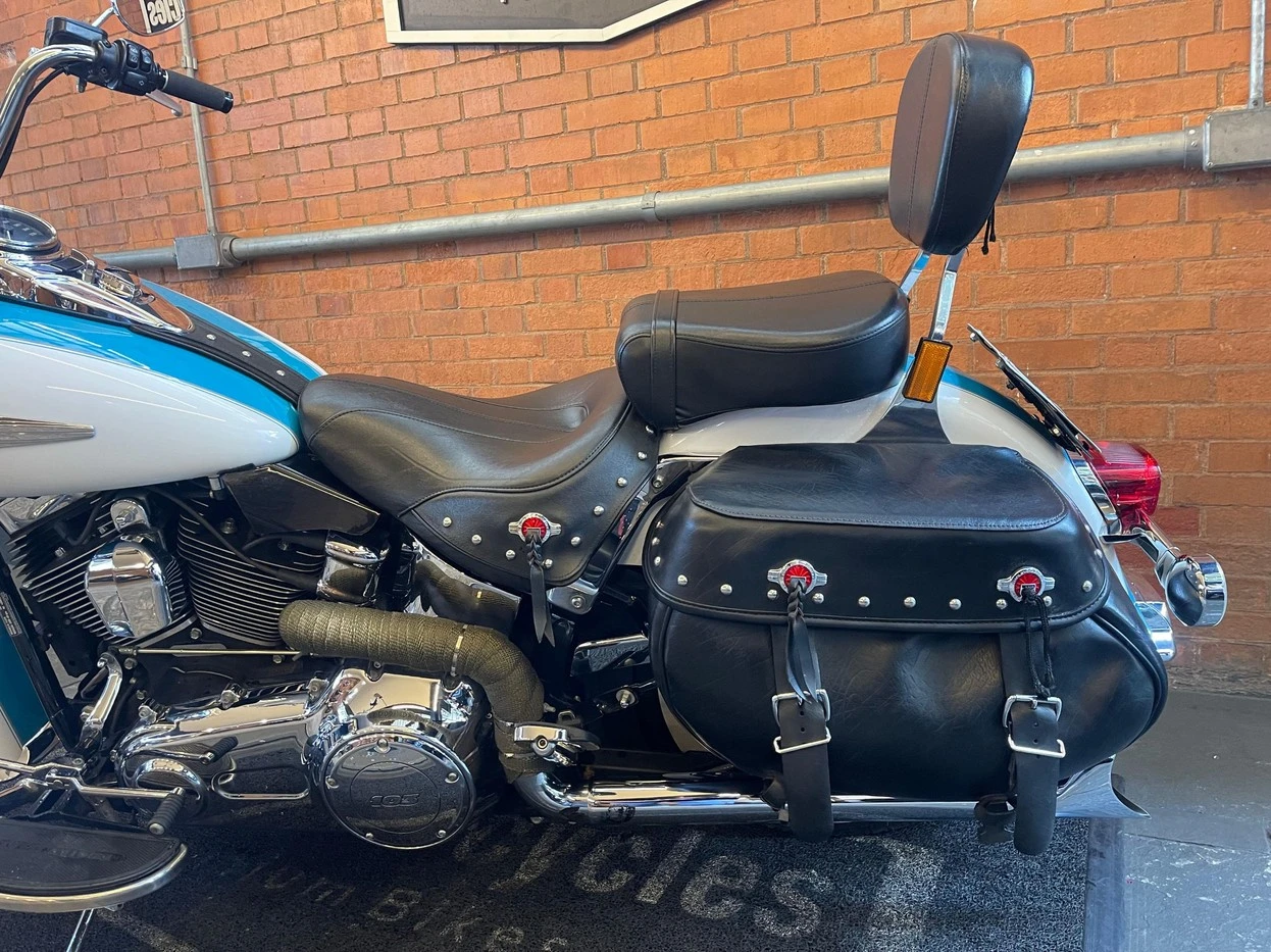 HARLEY-DAVIDSON HERITAGE SOFTAIL CLASSIC