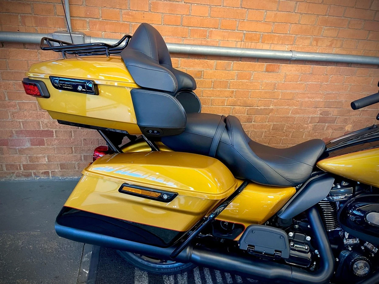 HARLEY-DAVIDSON ROAD GLIDE LIMITED