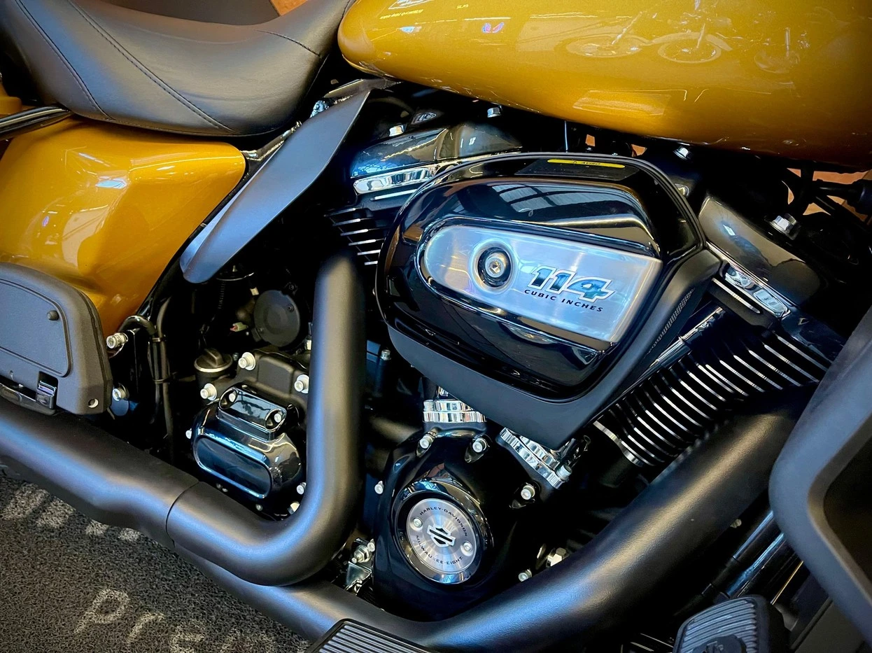HARLEY-DAVIDSON ROAD GLIDE LIMITED