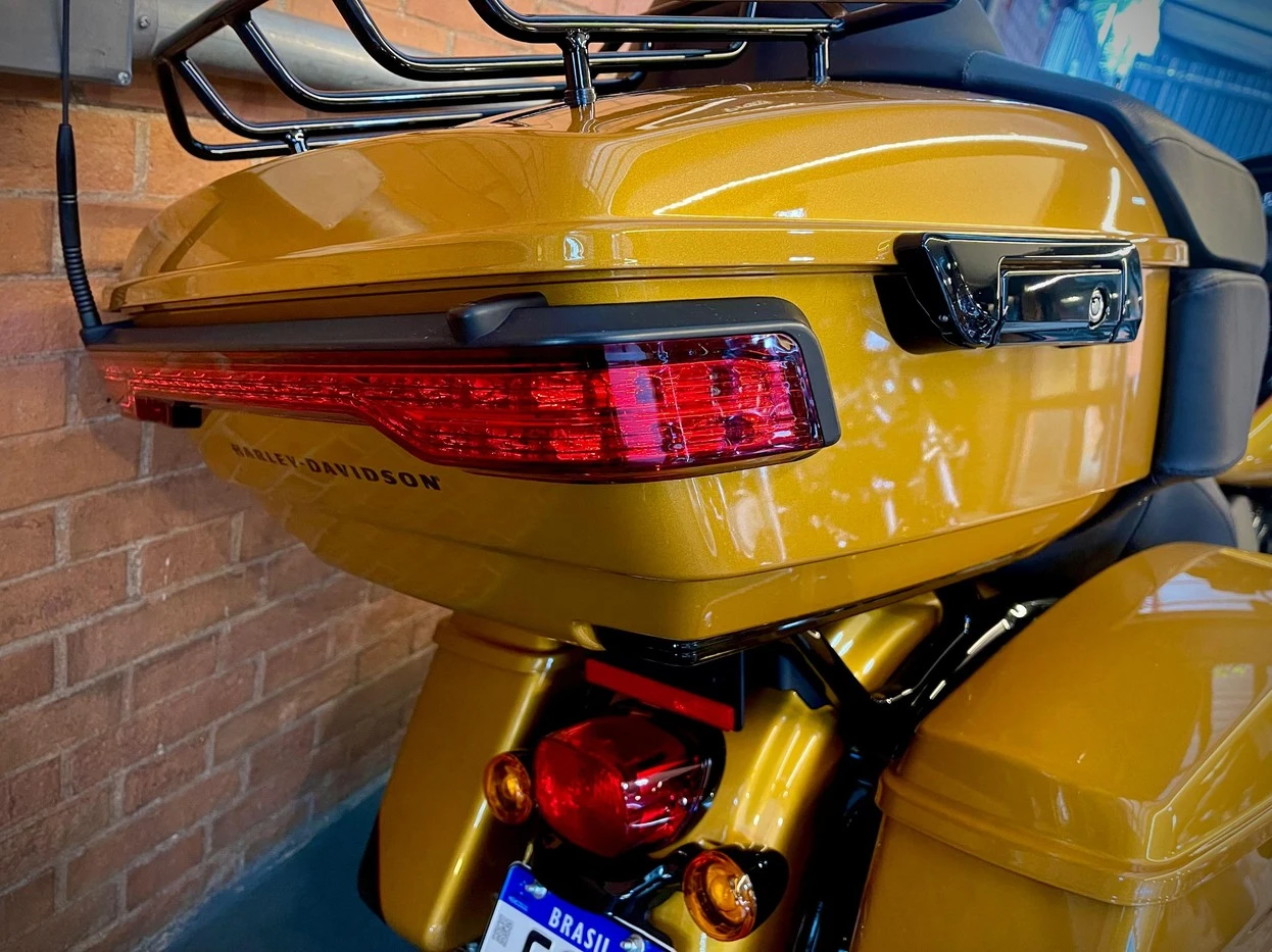 HARLEY-DAVIDSON ROAD GLIDE LIMITED
