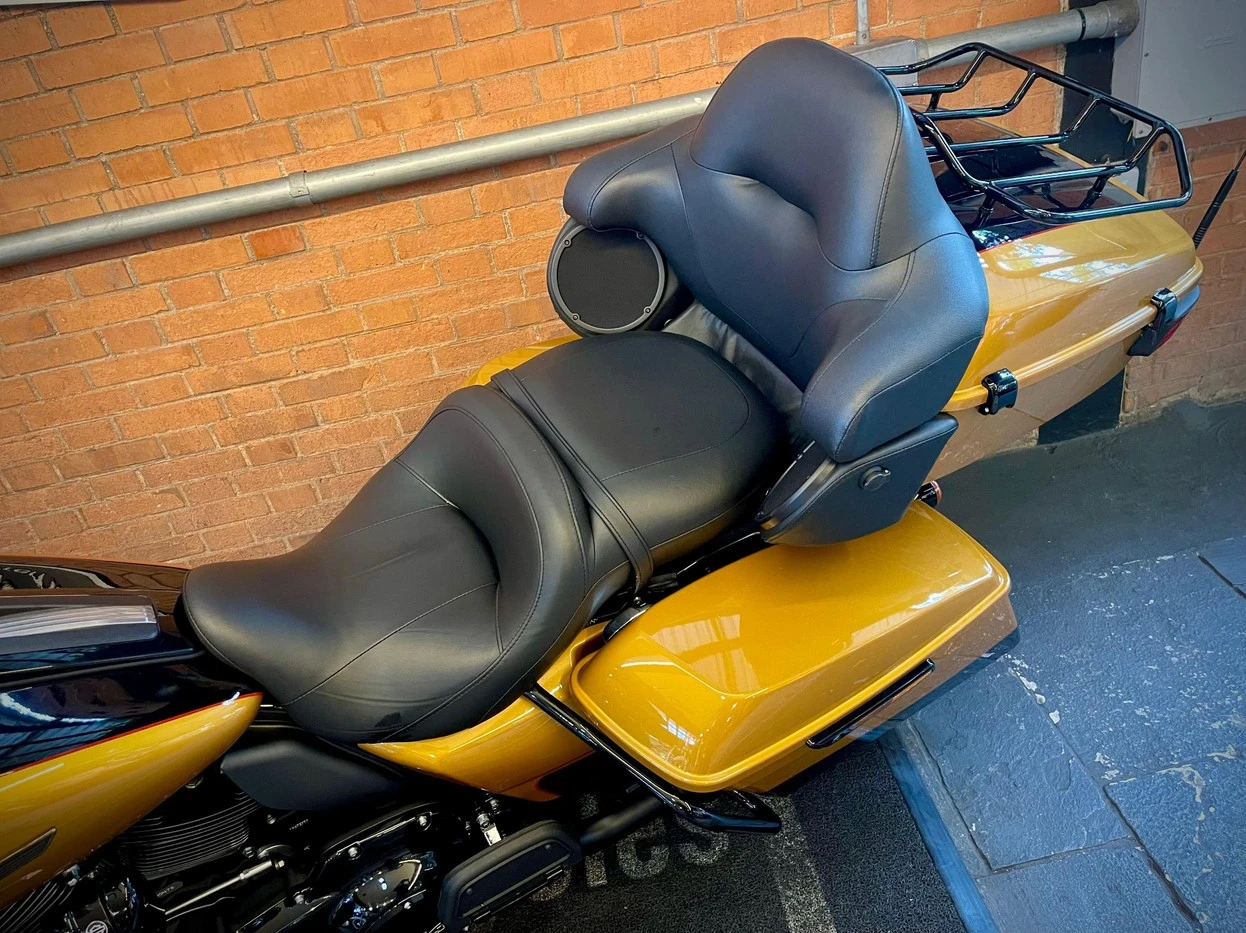 HARLEY-DAVIDSON ROAD GLIDE LIMITED