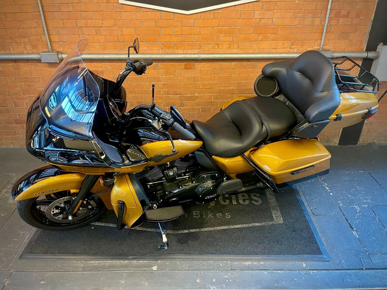 HARLEY-DAVIDSON ROAD GLIDE LIMITED