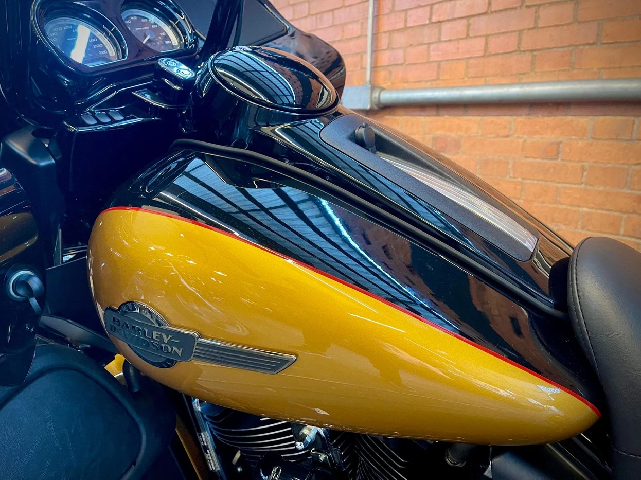 HARLEY-DAVIDSON ROAD GLIDE LIMITED