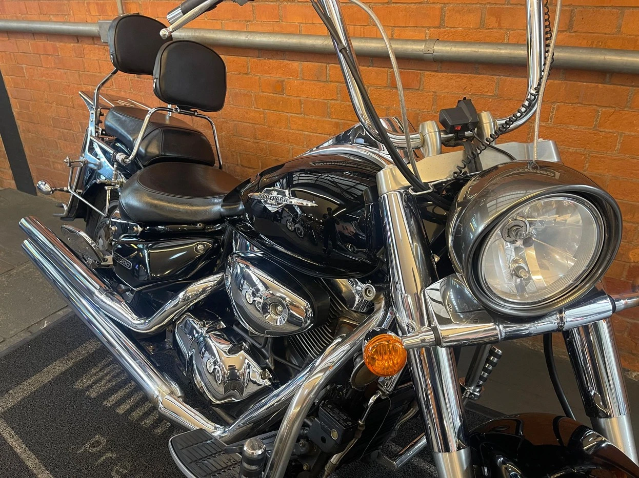 SUZUKI BOULEVARD C1500