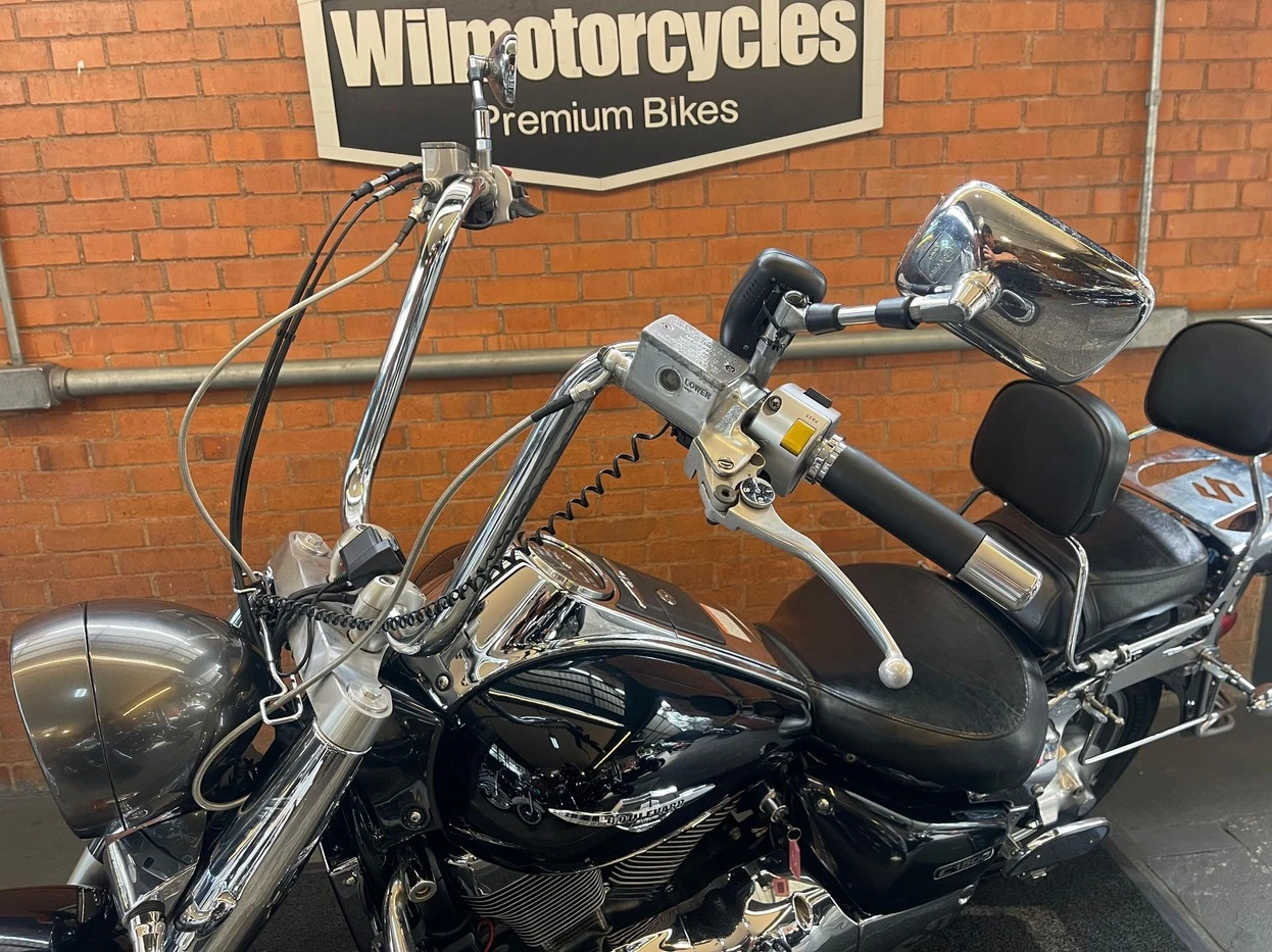 SUZUKI BOULEVARD C1500