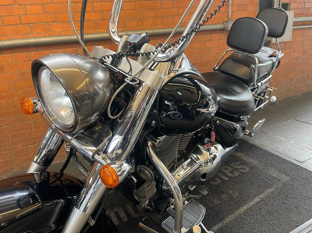 SUZUKI BOULEVARD C1500
