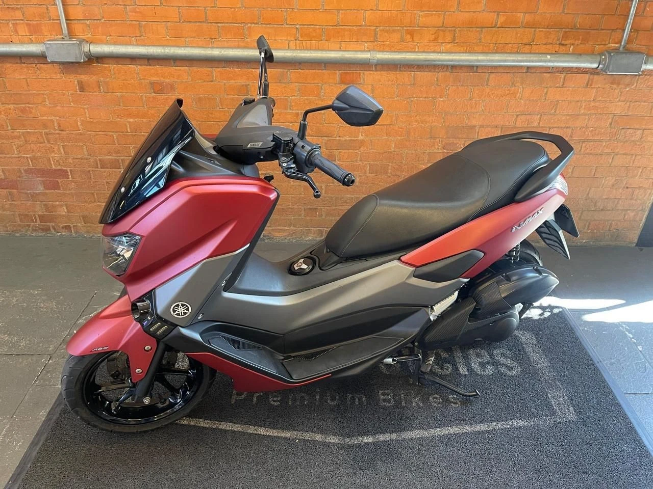 YAMAHA NMAX 160 ABS