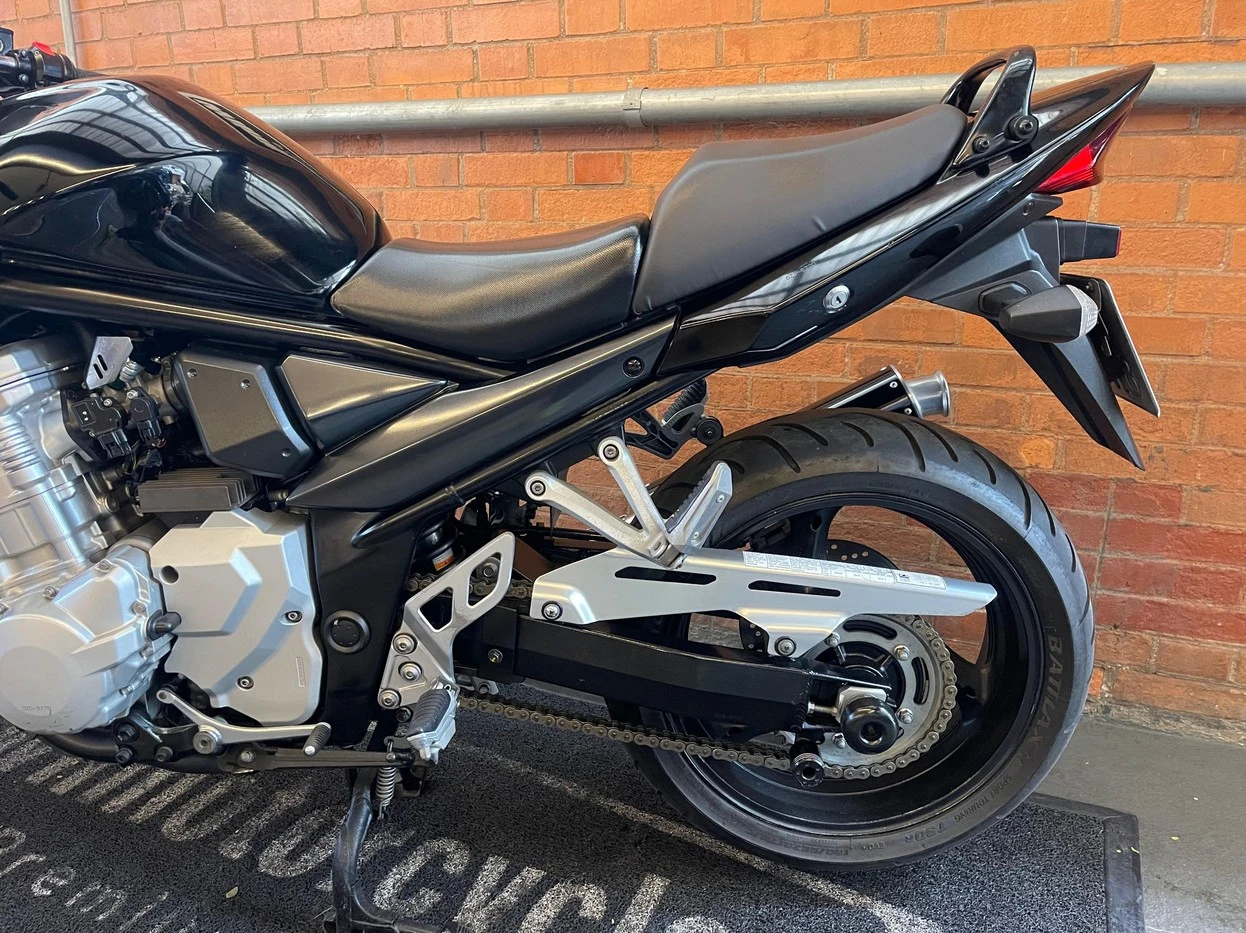 SUZUKI BANDIT 1250S