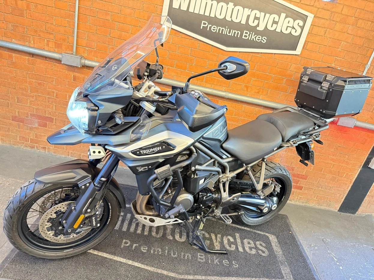 TRIUMPH TIGER 1200 XCA