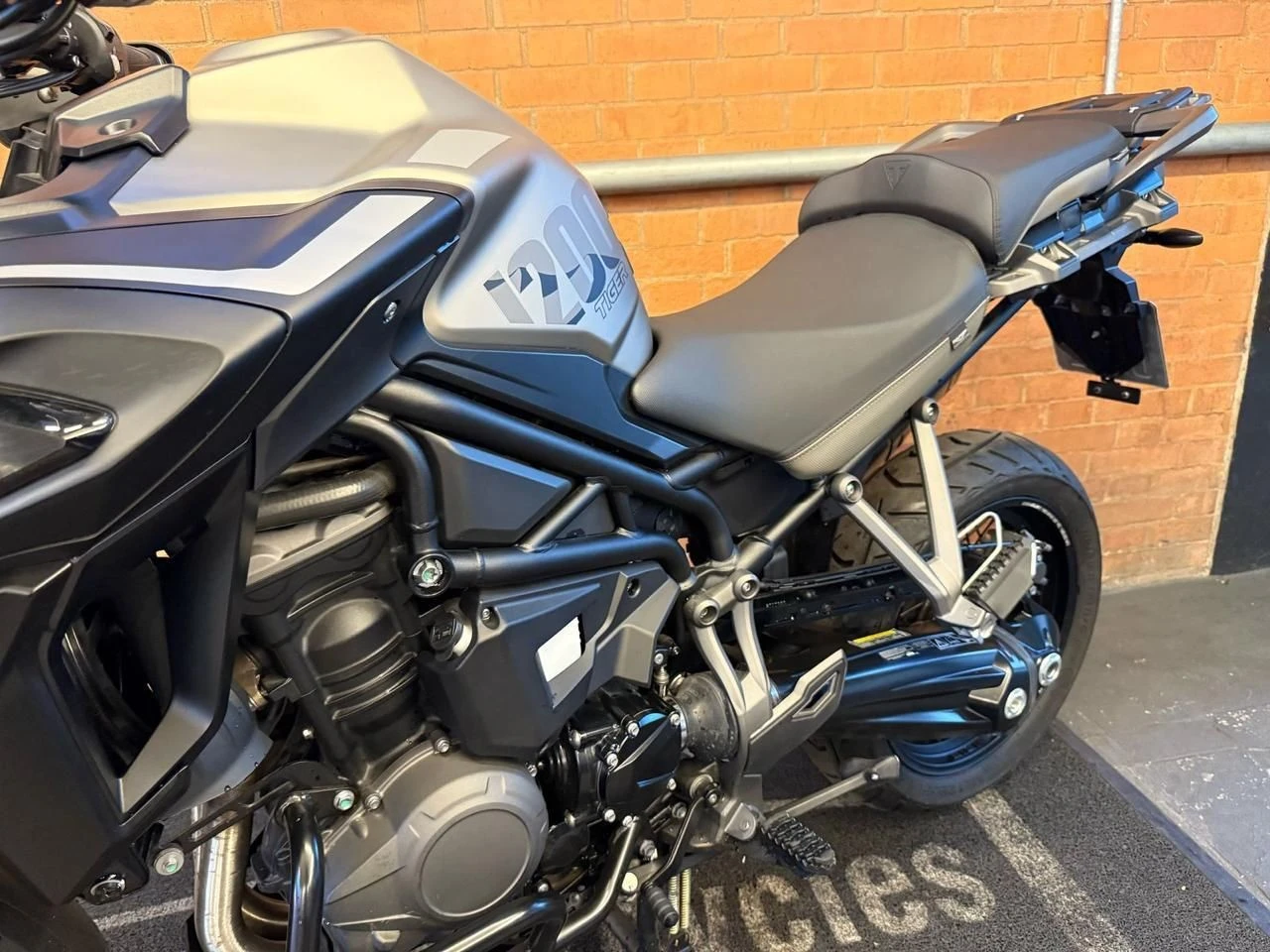 TRIUMPH TIGER 1200 DESERT EDITION