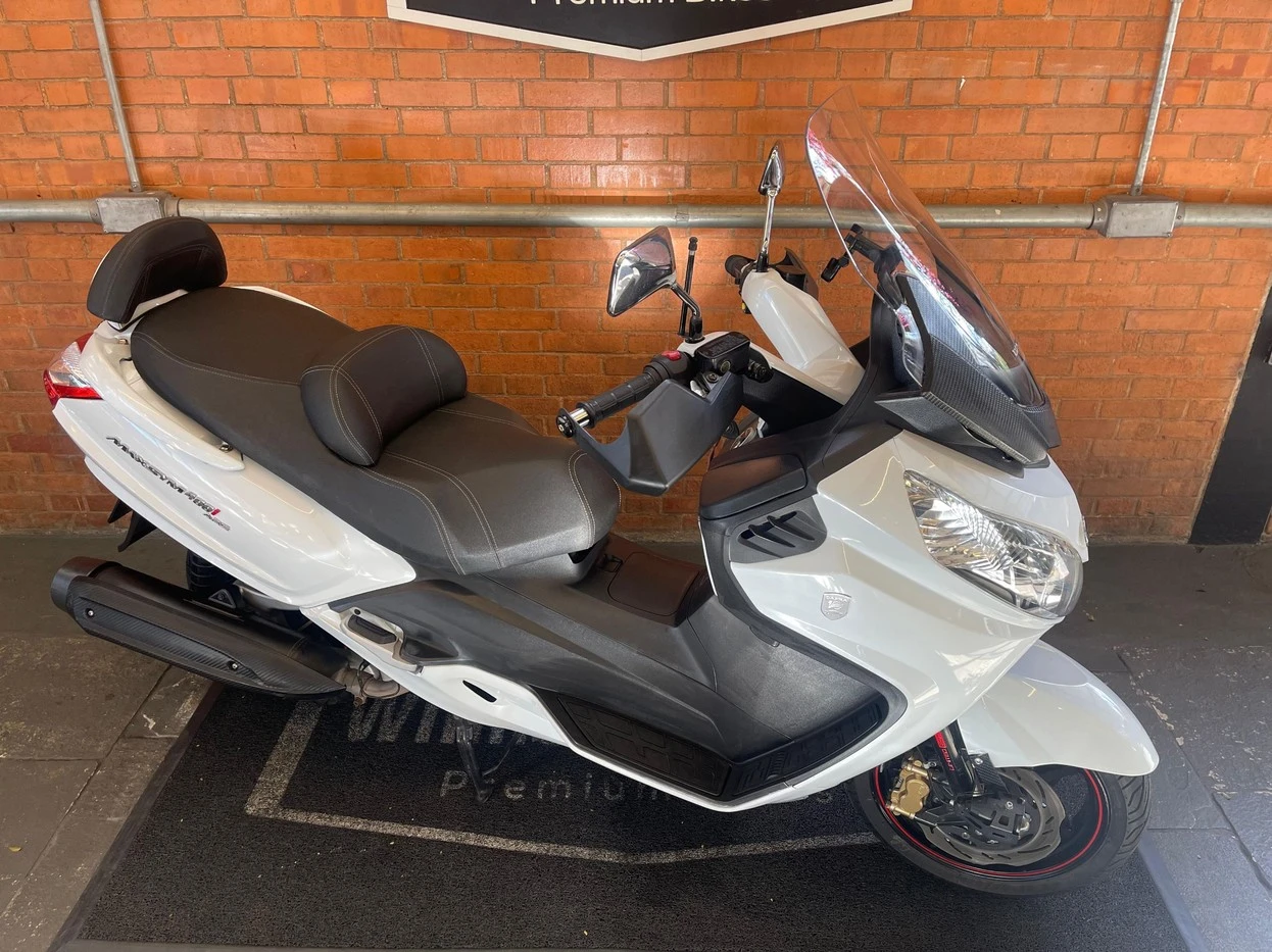 DAFRA MAXSYM 400i