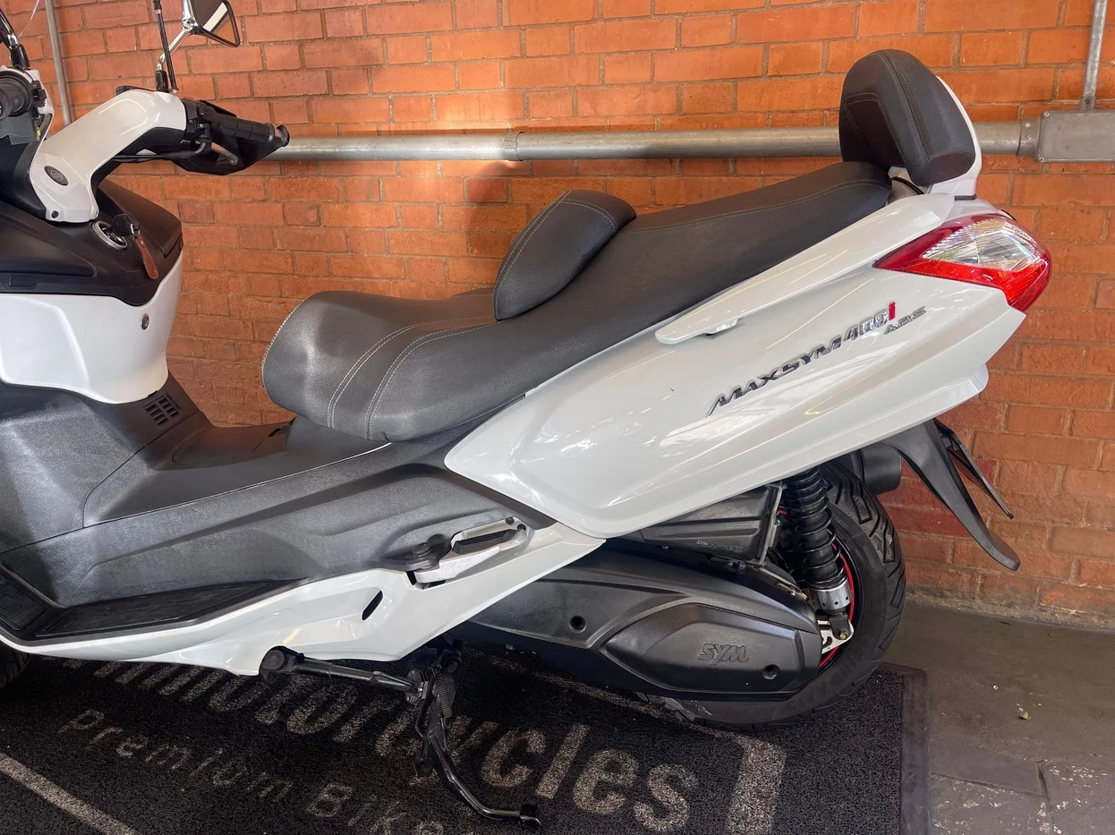 DAFRA MAXSYM 400i