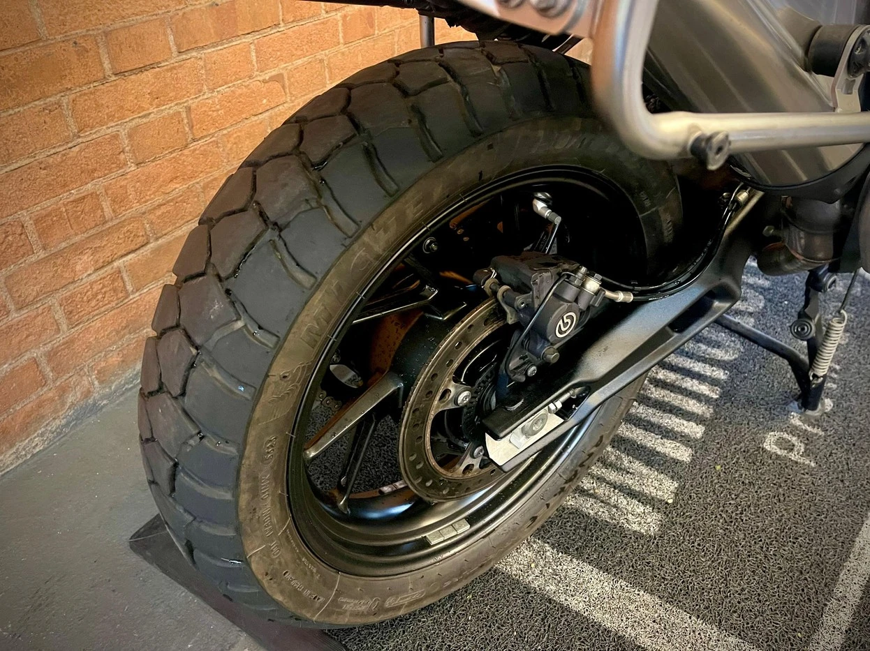TRIUMPH TIGER 900 GT PRO