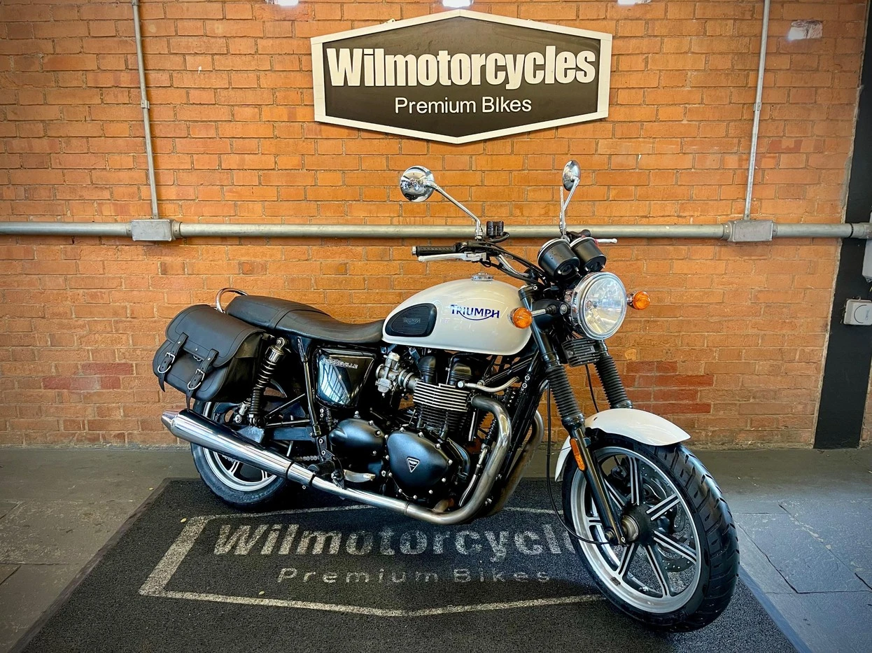 TRIUMPH BONNEVILLE T 100 865