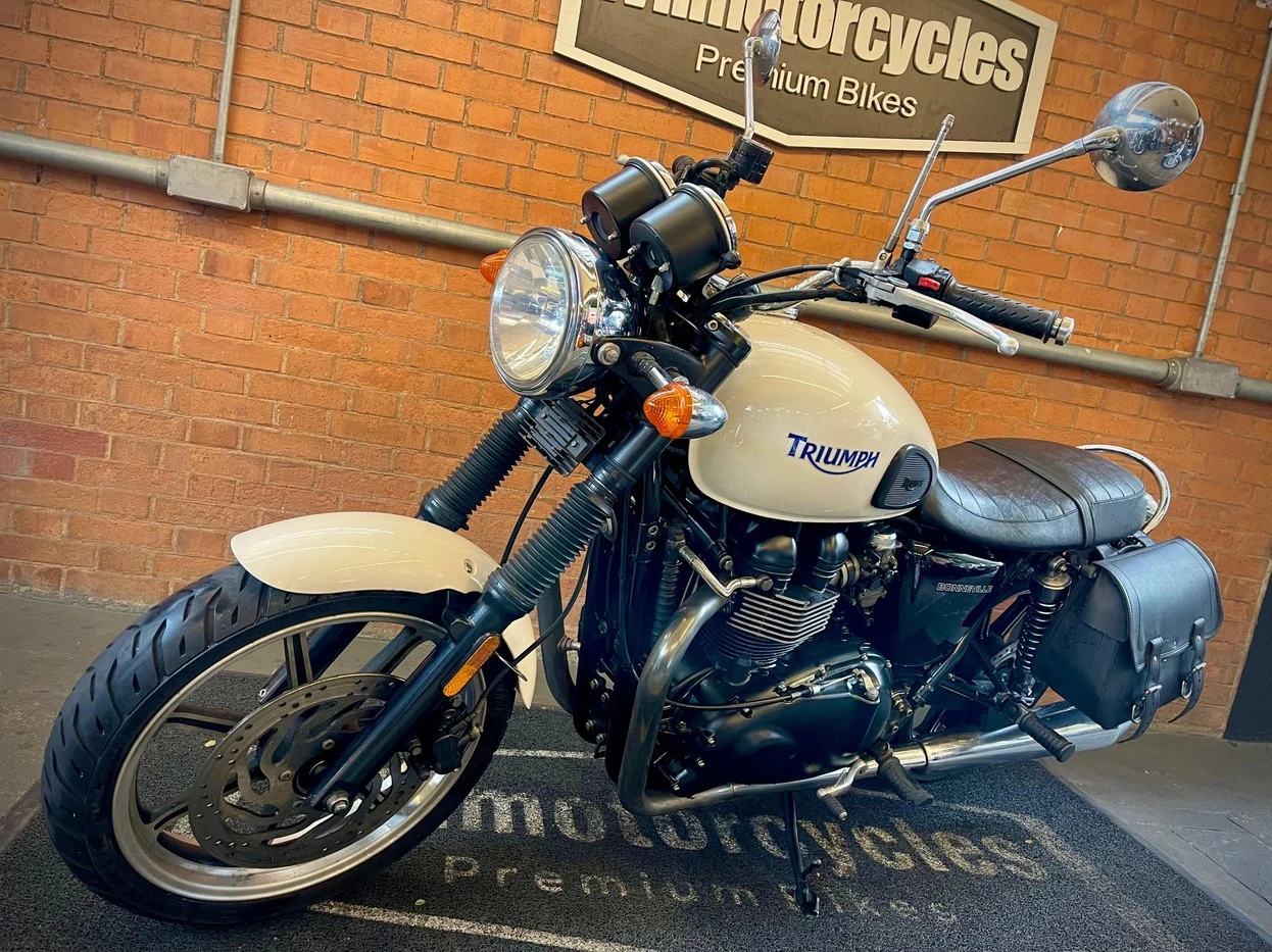 TRIUMPH BONNEVILLE T 100 865