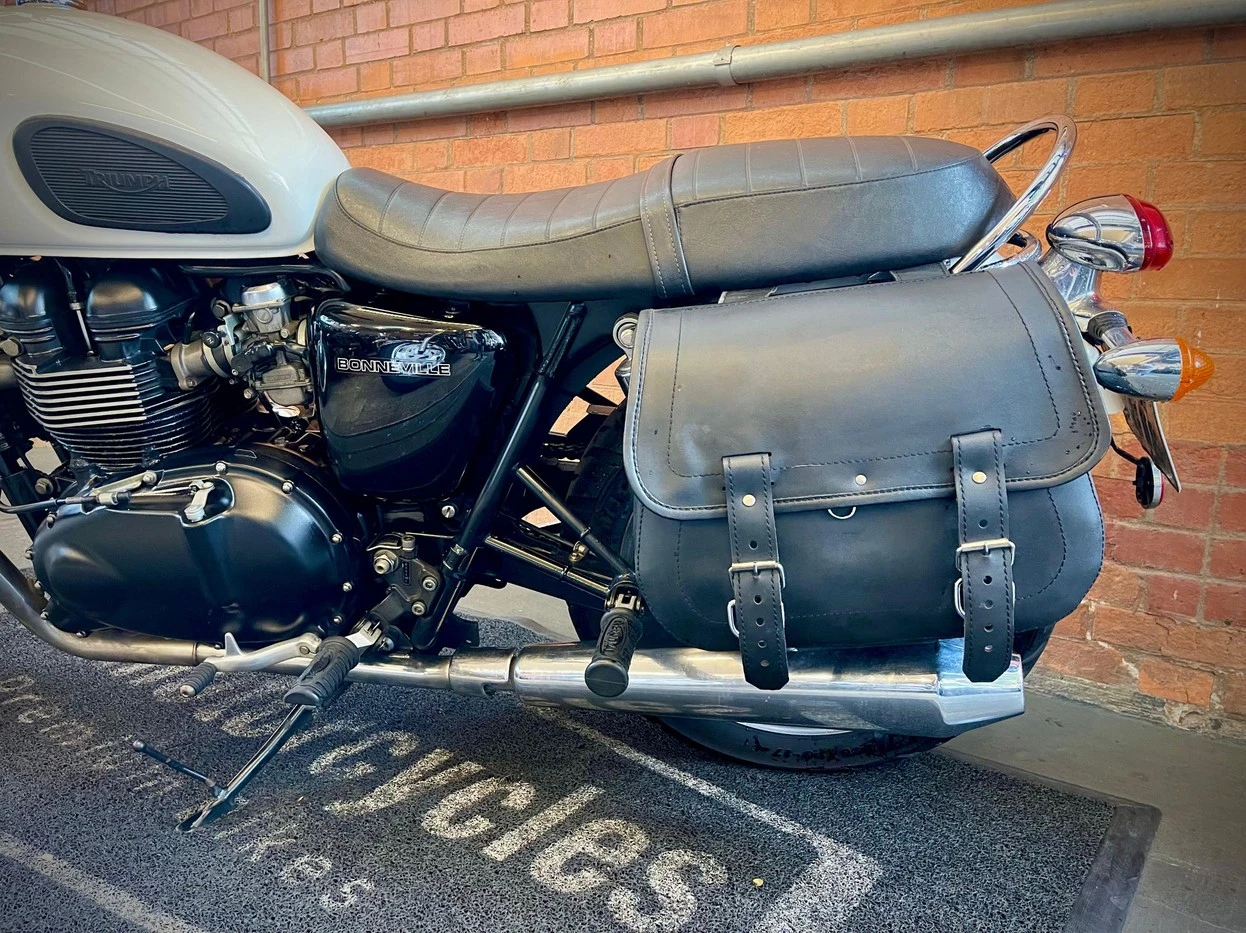 TRIUMPH BONNEVILLE T 100 865
