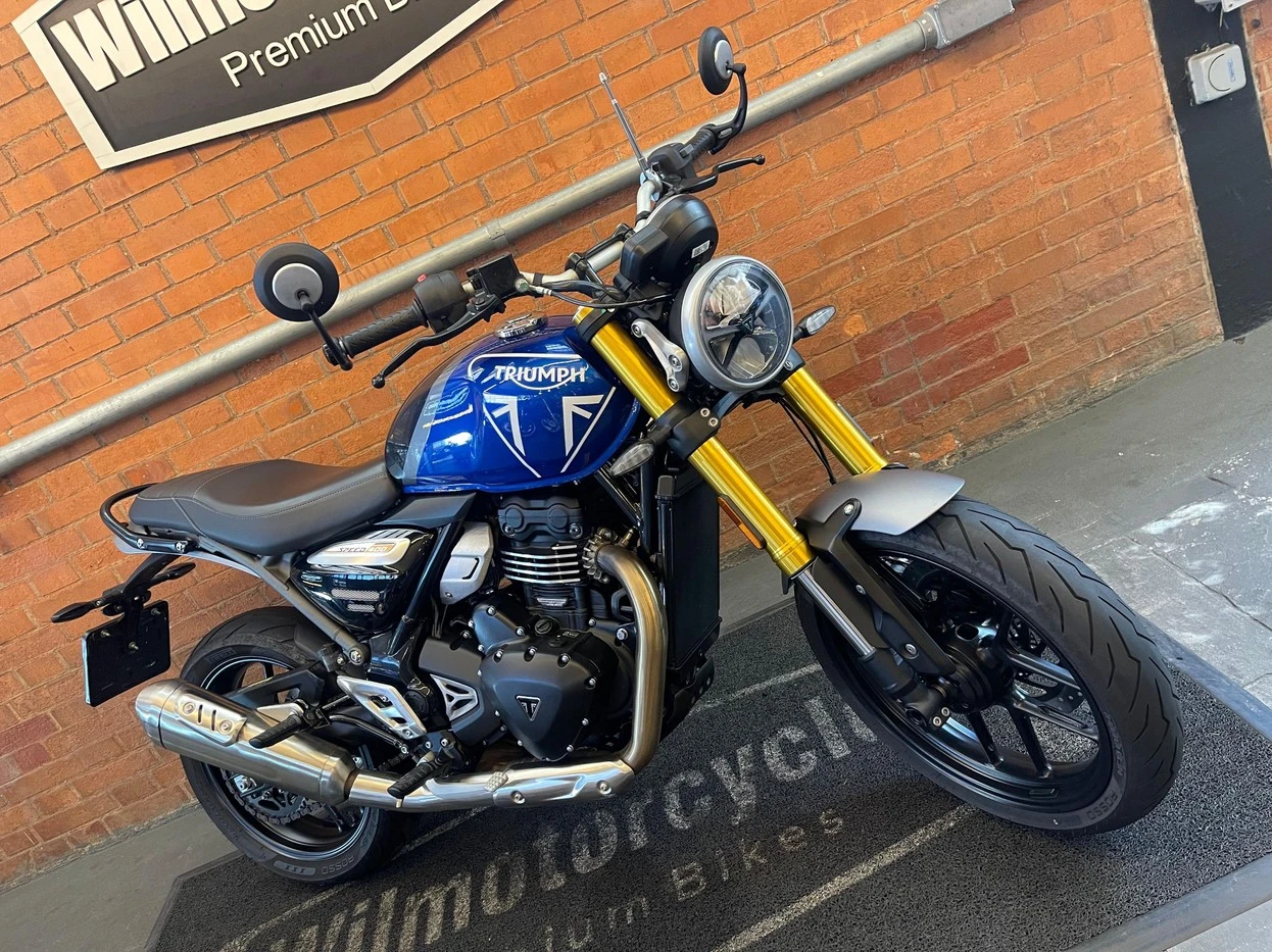 TRIUMPH SPEED 400