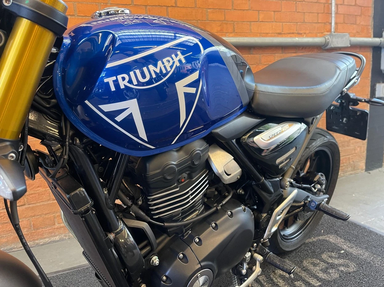 TRIUMPH SPEED 400