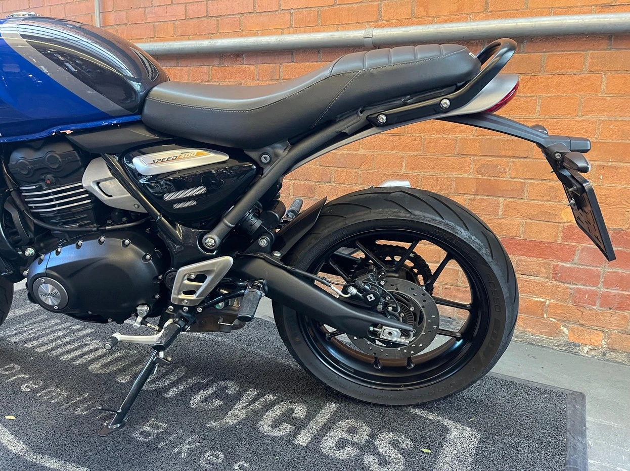 TRIUMPH SPEED 400