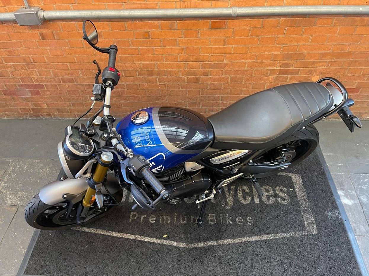 TRIUMPH SPEED 400