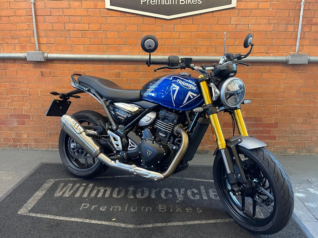 TRIUMPH SPEED 400